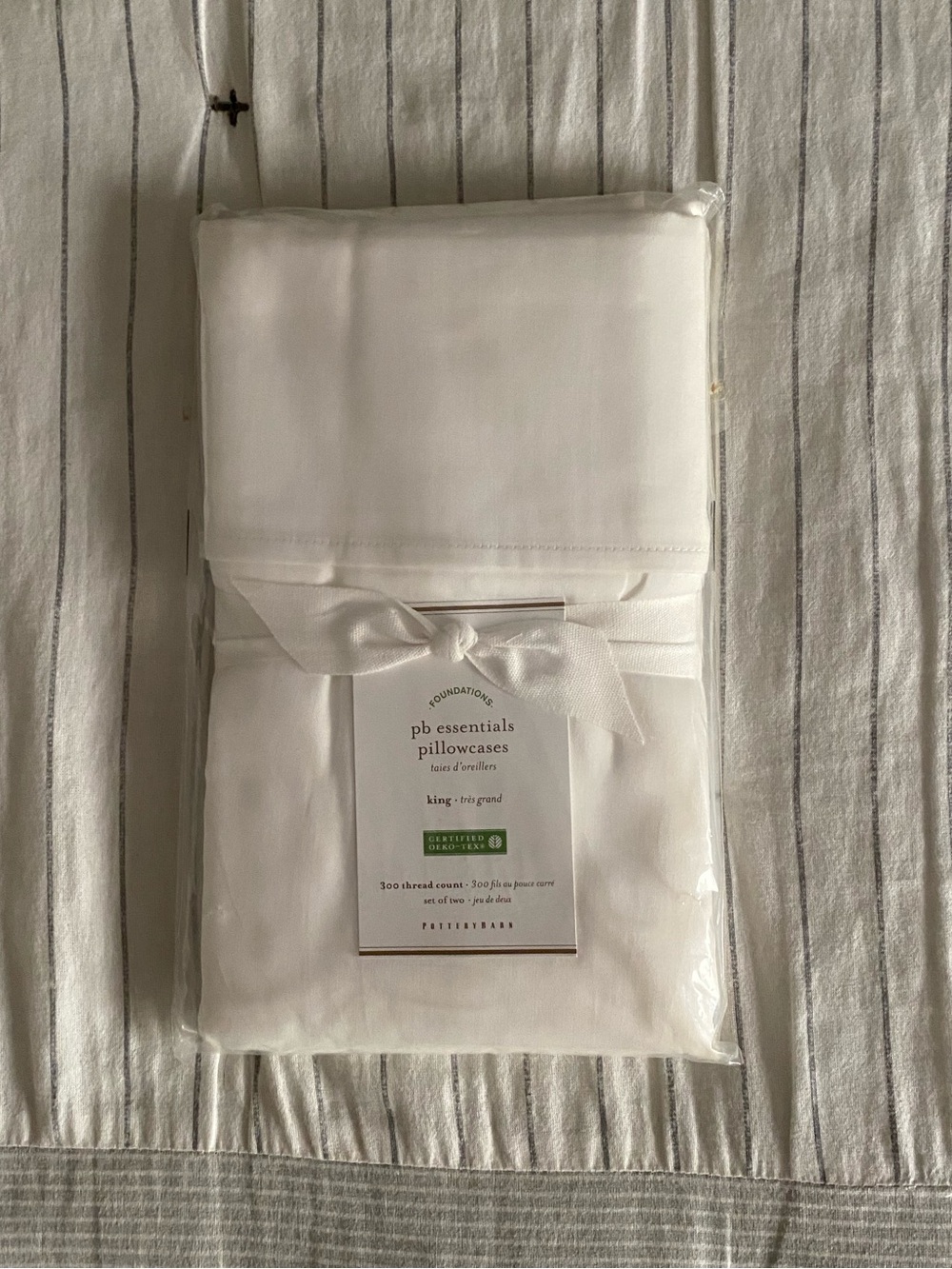 🕊️ Pottery Barn King Sized Pillow Cases 🕊️